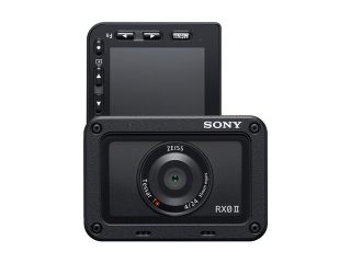 Компактен фотоапарат Sony DSC-RX0 II с VCT-SGR1 Shooting Grip и допълнителна батерия