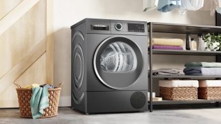 Сушилня Bosch WQG245DREU SER6 Tumble dryer with heat pump 9kg C