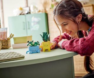 LEGO® Icons 10349 - Щастливи растения