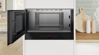 Микровълнова печка Bosch BFL7221B1