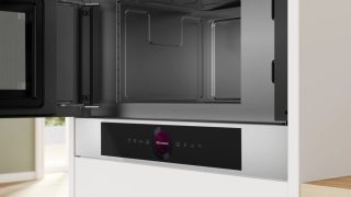 Микровълнова печка Bosch BFL7221W1
