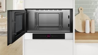 Микровълнова печка Bosch BFL7221W1