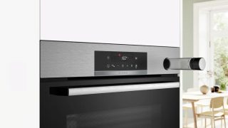 Фурна Bosch HRG572ES3 SER4