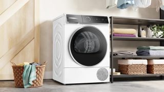 Сушилня Bosch WQB246CNBY SER8 Tumble dryer with heat pump 9kg B