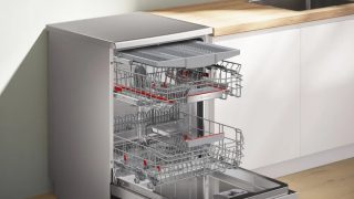 Съдомиялна Bosch SMS6ECI15E SER6 Free-standing dishwasher