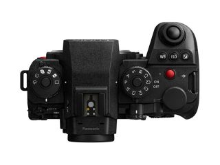 Фотоапарат Panasonic Lumix S1 EII с обектив 24-105mm/f4