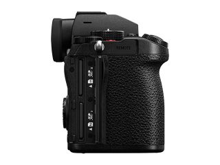 Фотоапарат Panasonic Lumix S5D с обектив 18-40mm f/4.5-6.3
