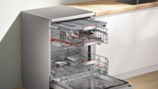 Съдомиялна Bosch SMS8TCI04E, SER8, Free-standing Intelligent dishwasher