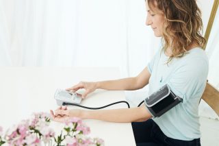 Апарат за кръвно налягане Beurer BM 35 Upper arm blood monitor