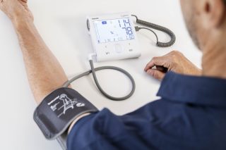 Апарат за кръвно налягане Beurer BM 96 Cardio BT Blood pressure monitor with ECG