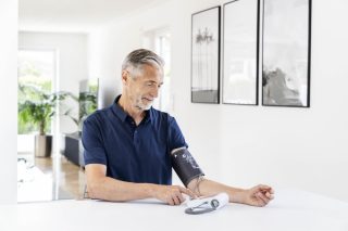 Апарат за кръвно налягане Beurer BM 96 Cardio BT Blood pressure monitor with ECG