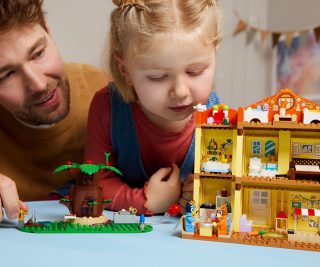 LEGO® Bluey 11203 - Семейната къща на Блуи