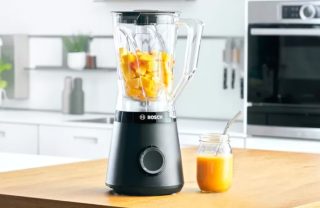 Bosch MMB6141B Series 4, блендер VitaPower, 1200 W, кана от Tritan 1.5 л, два режима на скорост и функция на импулс, неръждаеми остриета ProEdge, произведени в Золинген, черен