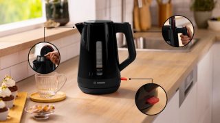 Bosch TWK1M123 MyMoment пластмасова кана, 2400 W, 1.7 l, индикатор за чаши, филтър за варовик, тройна функция за безопасност, черен