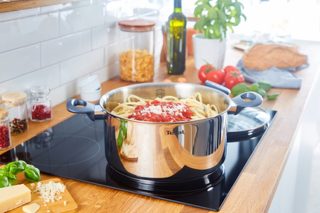 Tefal G7124645 Daily Cook тенджера 24 см с капак