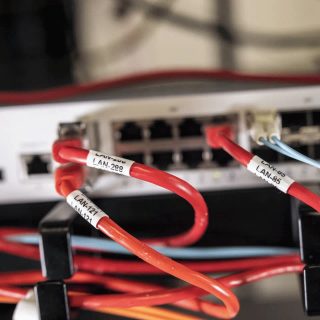 Brother PT-E310BTVP етикираща система