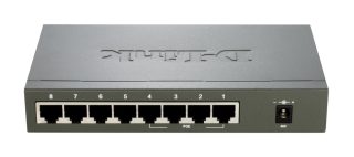 D-Link 8-портов 10/100 Desktop Switch с 4 PoE порта