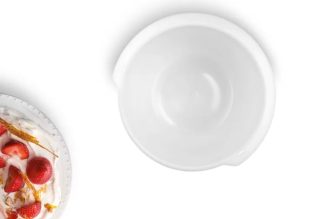 Bosch MUZ5KR1, Пластмасова купа, капацитет 3,9 л (макс. 2,0 кг тесто)