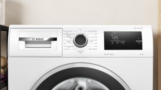 Bosch WAN2806NBY, SER4, Перална машина 8 кг, A, 1400 об/мин, 51/72 dB(A), Iron Assist, waveDrum 65 l, 4 опции, сребърно-черна врата