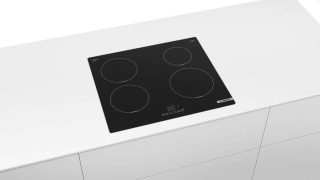 Индукционен котлон Bosch PUE611BB5E, 60 см, 4 зони, черен, за вграждане без рамка