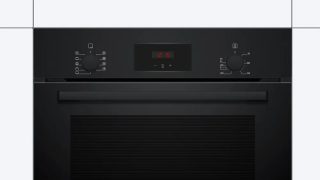 Вградена фурна Bosch HBF134EB2, серия 2, 3D HotAir, EcoClean Direct, 66 л, телескопични водачи на 1 ниво, LED дисплей с вдлъбнати бутони, 7 режима на загряване, енергиен клас A, черна