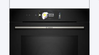 Bosch HMG778NB1 SER8; Полувграждаща се, Комбинирана фурна с микровълнова, 60 x 60 cm, 67 l, 4D Hotair, Hotair Gentle, Microwave Boost Function, Пиролиза+Хидролиза, Цифров контролен пръстен, Черен