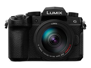 Фотоапарат Panasonic G97 с обектив 14-140mm f/3.5-5.6 II Power OIS