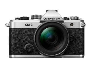 Фотоапарат Olympus OM-3 с обектив 12-45mm f/4 PRO