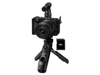 Фотоапарат Canon EOS R50 V с обектив RF-S 14-30mm PZ Content Creator Kit
