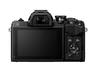 Фотоапарат Olympus E-M10 IV обектив ZD Micro 14-42mm f/3.5-5.6 EZ ED MSC