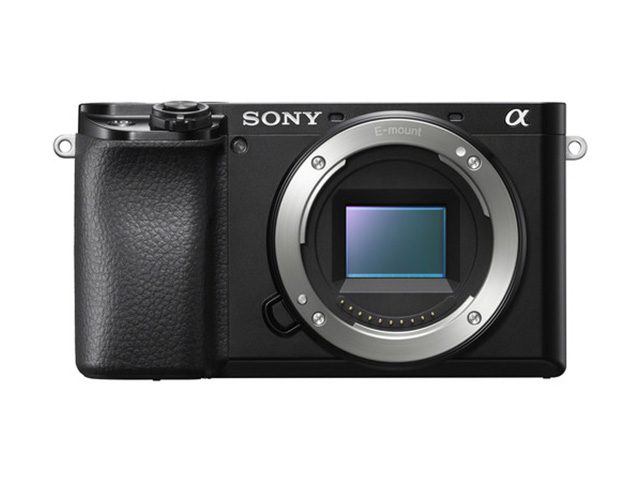 Фотоапарат Sony A6100, тяло