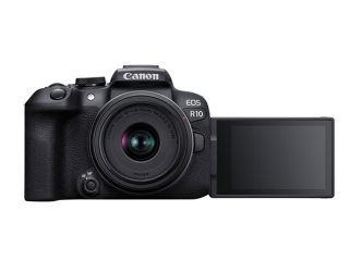 Фотоапарат Canon EOS R10 с обектив 18-45mm F/4.5-6.3 IS STM