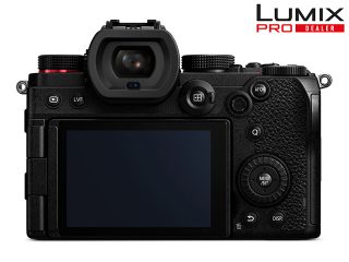 Фотоапарат Panasonic Lumix DC-S5, тяло