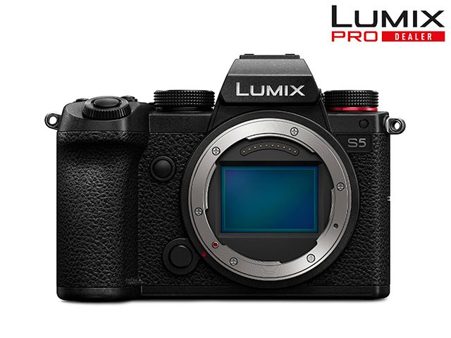 Фотоапарат Panasonic Lumix DC-S5, тяло