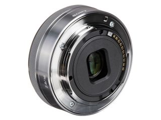 Обектив Sony SEL 16mm F/2.8