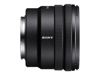 Обектив Sony SEL 10-20mm f/4 PZ G