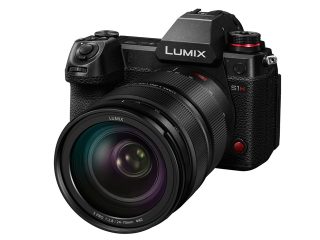Обектив Panasonic Lumix S PRO 24-70mm f/2.8