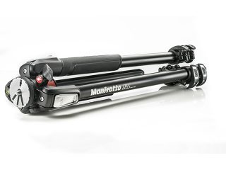 Алуминиев статив Manfrotto 055 в комплект с ябълковидна глава Xpro BHQ2