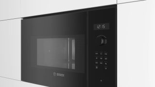 Bosch BFL554MB0 Вградена микровълнова печка, 25 л, AutoPilot 7, черна