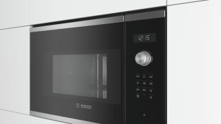 Bosch BFL554MS0 SER6; Comfort; Вградена микровълнова печка, 25 л, AutoPilot 7, LED подсветка, лява панта, инокс