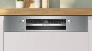 Вградена съдомиялна Bosch SMI2HTS06E, C, Polinox, 9,0 l, 13 комплекта, 5 програми/4 опции, 46 dB, Home Connect