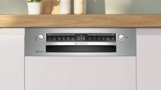 Bosch SPI4HMS13E SER4 Вграждаема съдомиялна машина 45 см, енергиен клас D, 10 комплекта, 44 dB, 3-то чекмедже, Rackmatic, Home Connect