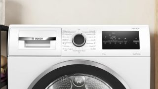 Bosch WTH8520BBY Серия 4 сушилня с термопомпа